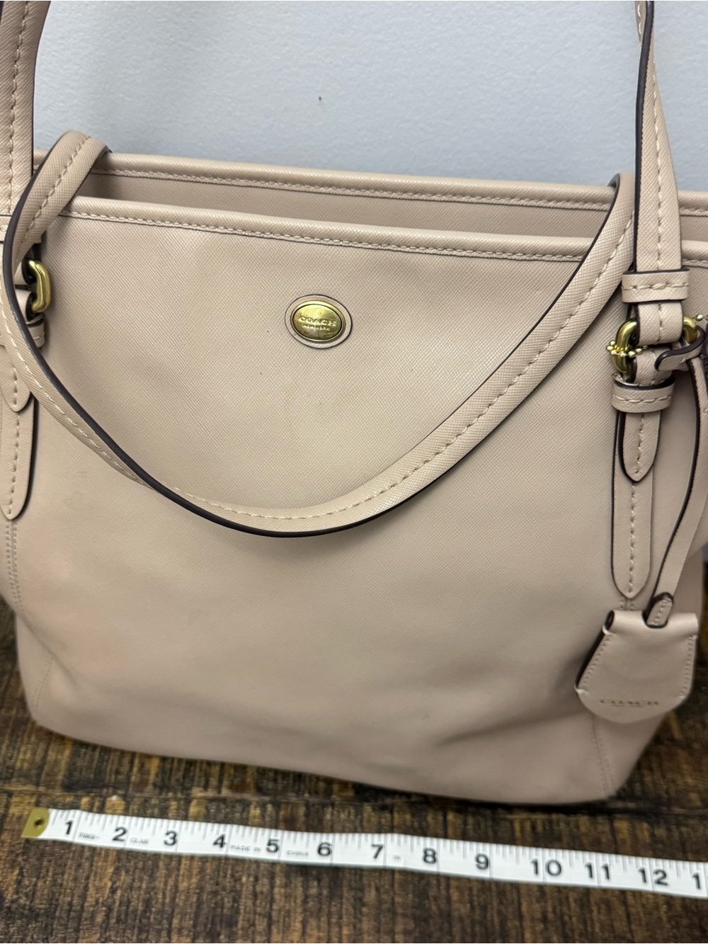 Coach Peyton Leather Zip Top Tote F27349
Brass/Sand bag - Picture 7 of 11